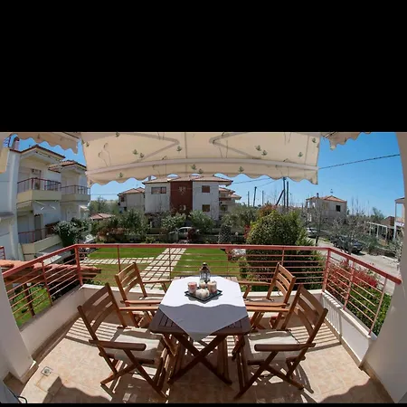 Garden House Apartment *